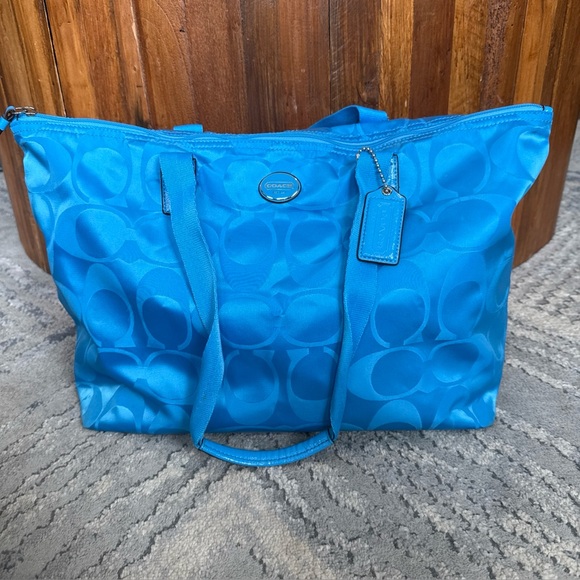 COACH Blue Tote Bag Zipper Signature Travel weekender bag - Picture 1 of 11